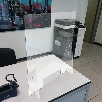 DIVISORIO PARAFIATO TRASPARENTE 67X74CM
WELCOME DESK