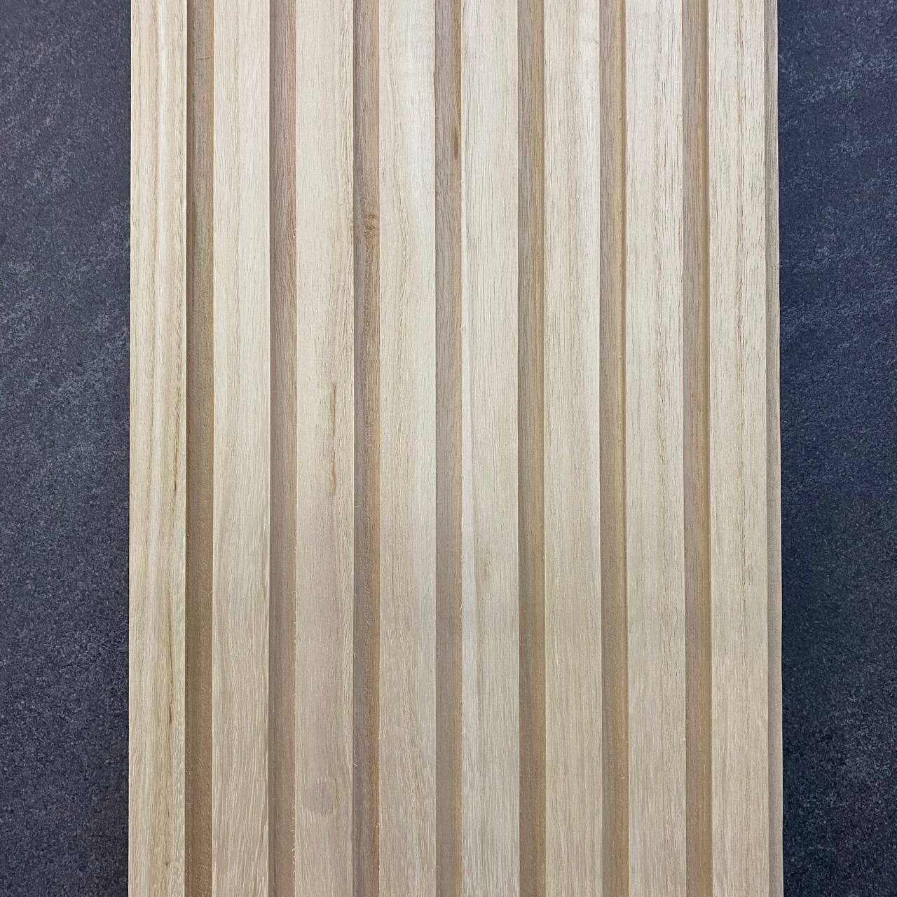 VERTICAL VERNICIABILE IN PAULONIA 30X2X250CM